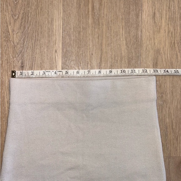 Aritzia Talula grey rib knit skirt - Picture 3 of 5